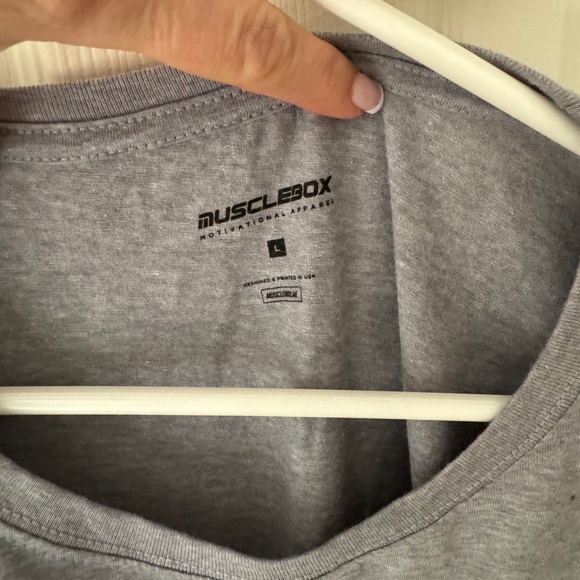 MUSCLEBOX Tee-Shirt NWOT Size L - Picture 2 of 3